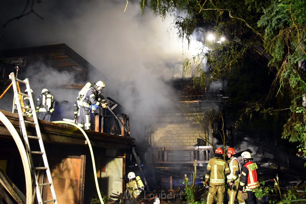 Grossfeuer Einfamilienhaus Siegburg Muehlengrabenstr P0208.JPG - Miklos Laubert